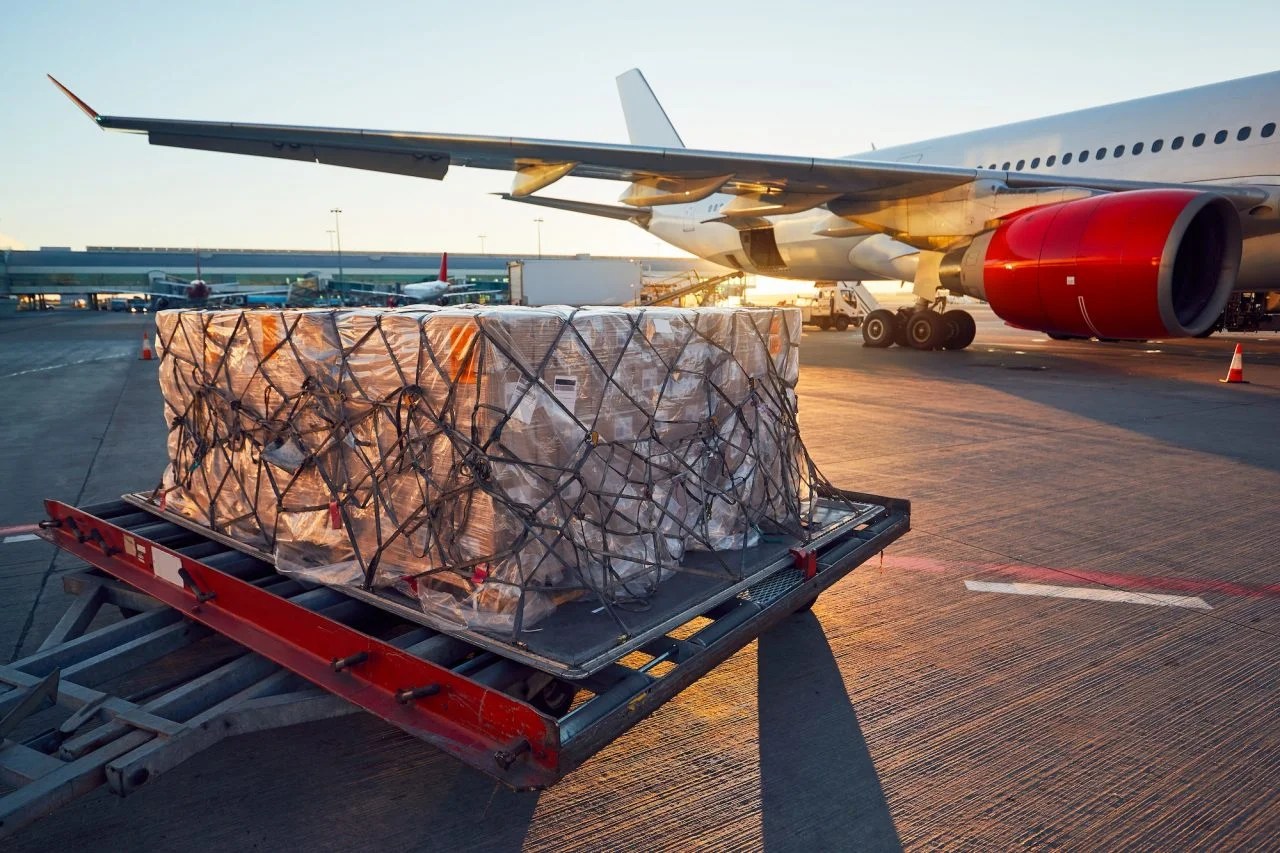 Services loading to the aircraft.jpg (1)